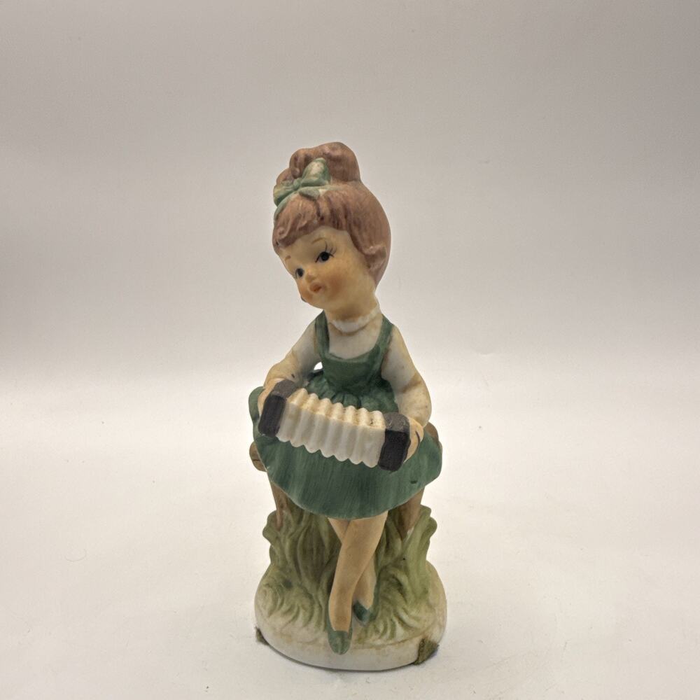 Vintage Capodimonte Style Porcelain Girl Accordion Figurine Crown N Mark Italy *